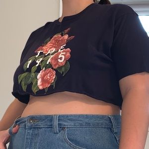 The 1975 Cropped Band T-Shirt